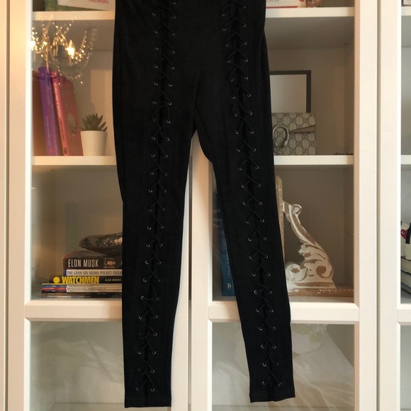 Black suede leggings with lace up detail - Picture 2 of 4